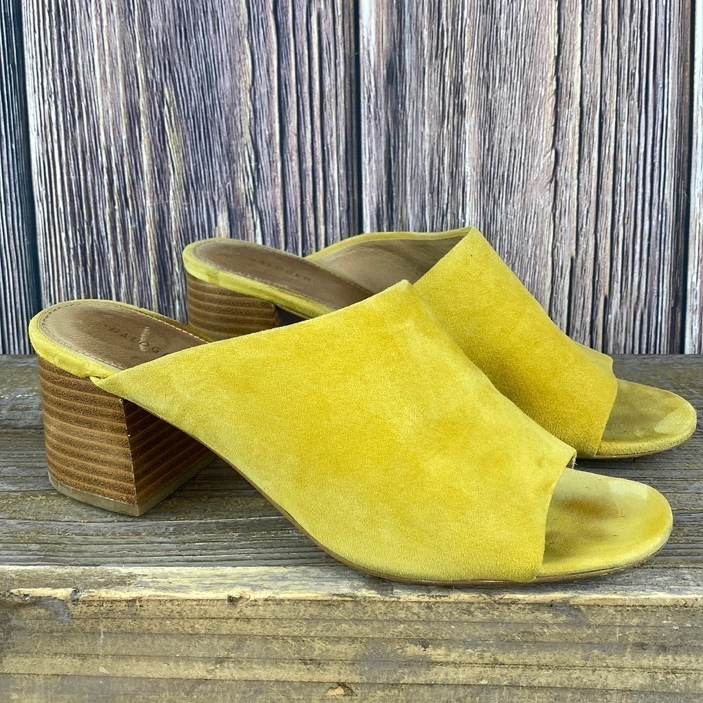 Woman’s Halogen Yellow Colored Open Toed Sandal Mules- Size 10